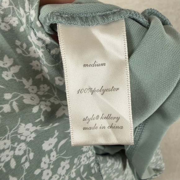 Altar'd State Kelly Floral Romper Green Smocked Tiered Ruffle Size M - Picture 10 of 12